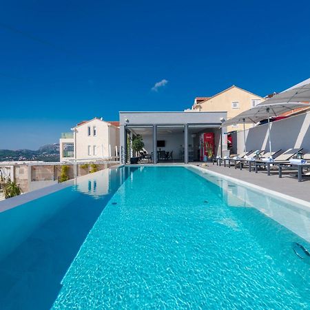Apartments Villa Poco Loco Млини Екстер'єр фото