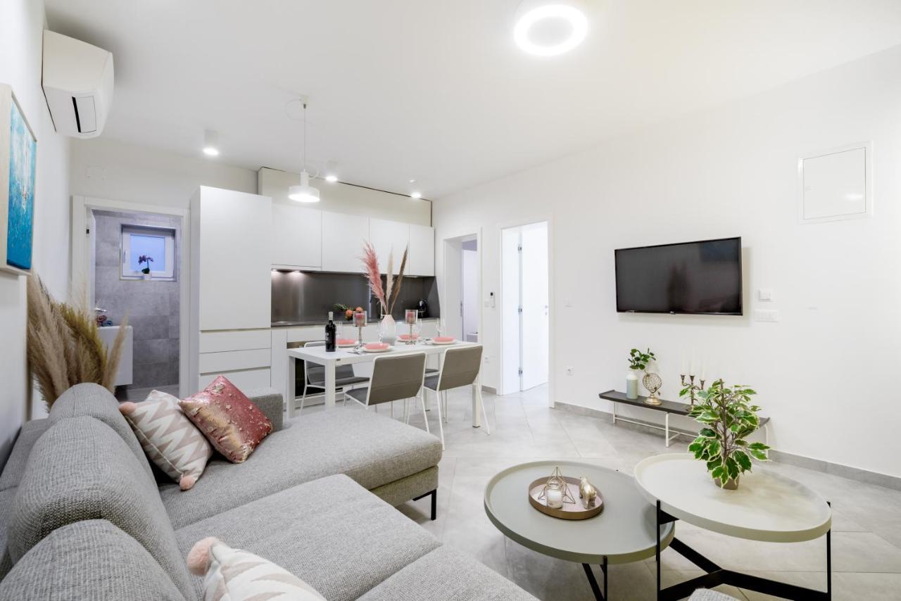Apartments Villa Poco Loco Млини Номер фото