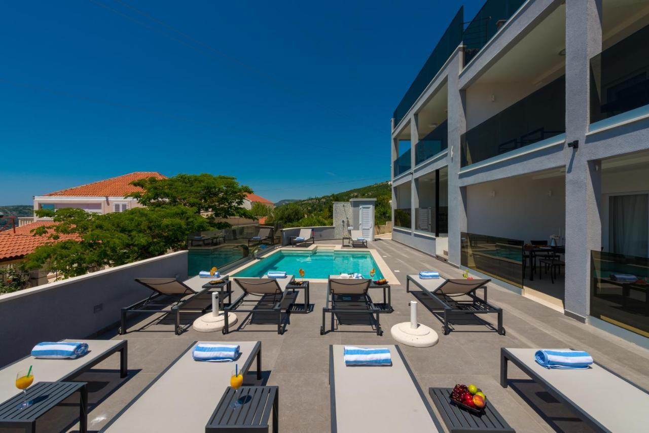 Apartments Villa Poco Loco Млини Екстер'єр фото