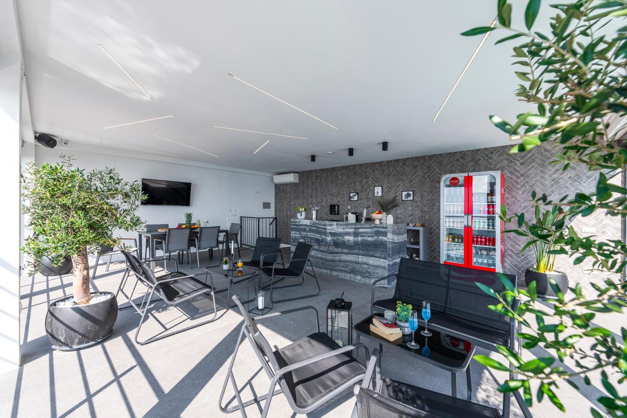 Apartments Villa Poco Loco Млини Екстер'єр фото